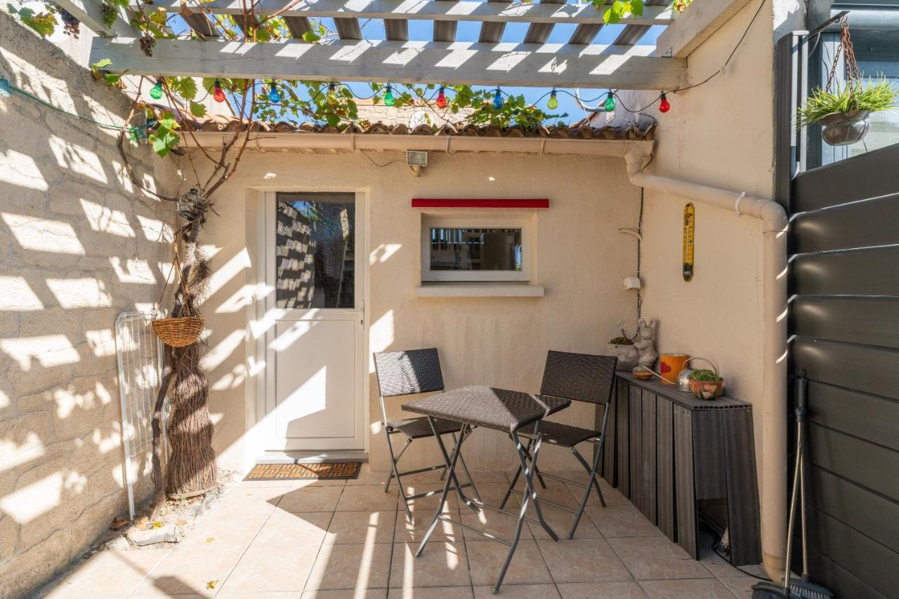 Appart Aux Portes De La Camargue Manduel Екстериор снимка