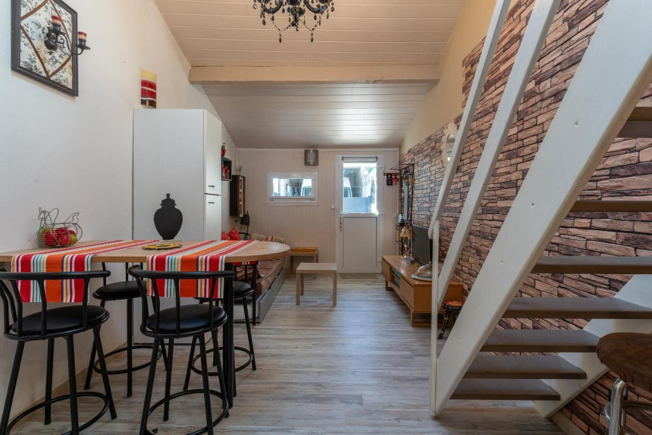 Appart Aux Portes De La Camargue Manduel Екстериор снимка