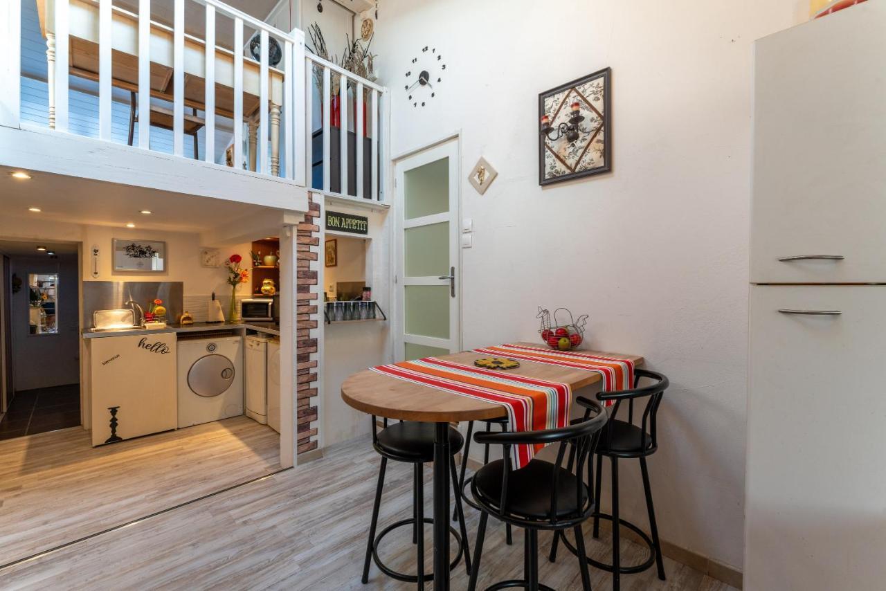 Appart Aux Portes De La Camargue Manduel Екстериор снимка